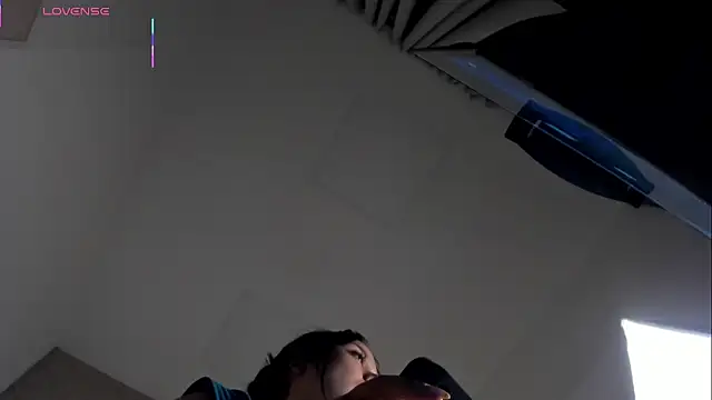 Snapshot of Lunaa_bellaa chatting on 10.27.25 Lunaa bellaa online show from 10.27.25