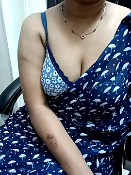 Anushka134 online show from 10.13.25