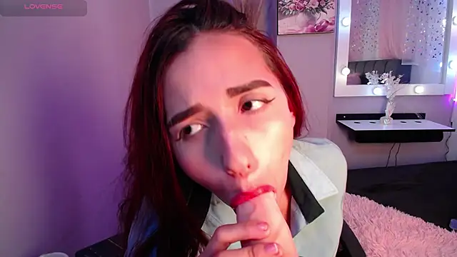 NataliaPrada s online show from 09.17.25