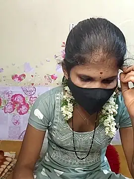 Snapshot of ranisanthutelugu chatting on 10.14.25 ranisanthutelugu online show from 10.14.25