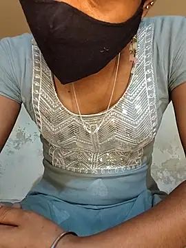 Snapshot of ranisanthutelugu chatting on 11.29.25 ranisanthutelugu online show from 11.29.25