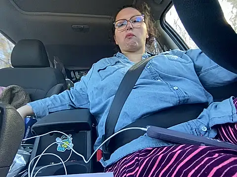 GirlSquirt online show from 11.19.25