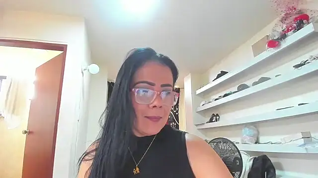 Snapshot of AlicePipper chatting on 06.30.26 AlicePipper online show from 06.30.26