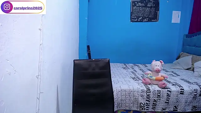 Snapshot of carolinhe_ chatting on 03.26.26 carolinhe online show from 03.26.26