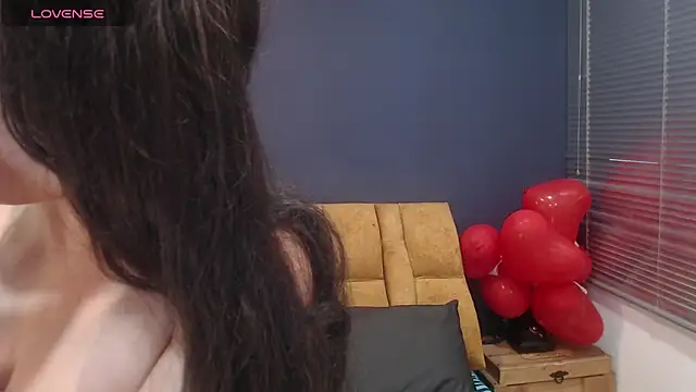 KendraaSimons online show from 03.11.26