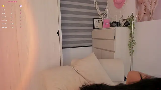 EmmyKenner online show from 09.23.25