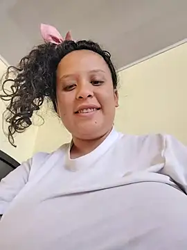 Snapshot of You-sexy-starr chatting on 11.07.25 You-sexy-starr online show from 11.07.25