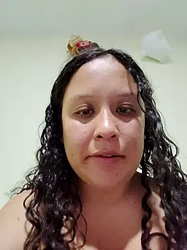 Snapshot of You-sexy-starr chatting on 11.18.25 You-sexy-starr online show from 11.18.25