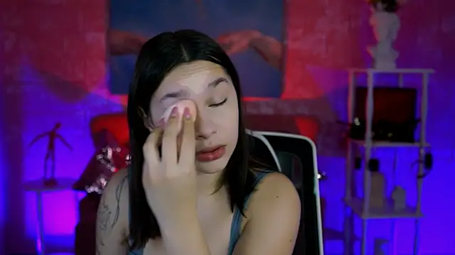 KimClarks  online show from 12.05.25