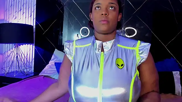 Alaia Gutierrez online show from 10.10.25