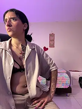 Scaarlettfox online show from 04.07.26