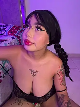 lucialauper  online show from 03.17.26