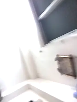 Your-Kitkat online show from 10.15.25