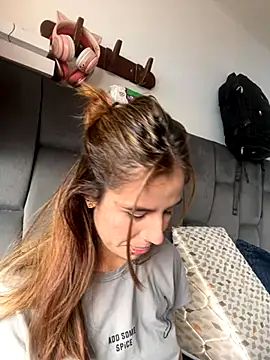 Snapshot of AllieYourGirl chatting on 10.03.25 AllieYourGirl online show from 10.03.25