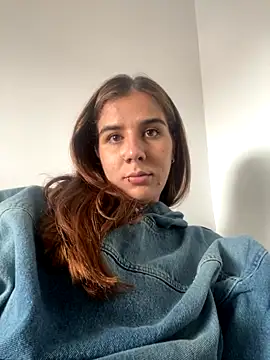 Snapshot of AllieYourGirl chatting on 10.17.25 AllieYourGirl online show from 10.17.25