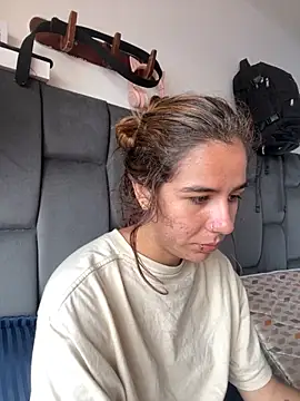 Snapshot of AllieYourGirl chatting on 10.18.25 AllieYourGirl online show from 10.18.25