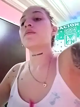 Snapshot of Arii_collins1 chatting on 09.25.25 Arii collins1 online show from 09.25.25