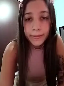 Snapshot of Arii_collins1 chatting on 10.27.25 Arii collins1 online show from 10.27.25