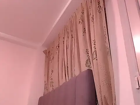 saara johnson496 online show from 04.13.26