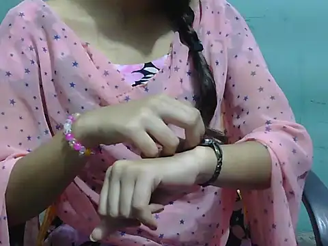 Snapshot of lovely_soniya chatting on 09.15.25 lovely soniya online show from 09.15.25