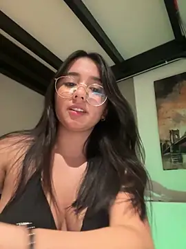 Michelle Zoe online show from 03.25.26