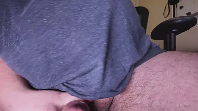 Snapshot of ozmsg chatting on 10.02.25 ozmsg online show from 10.02.25