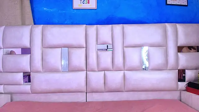 emmacurvy online show from 09.16.25