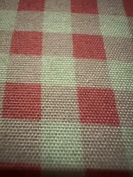 Snapshot of anonimgirl18old chatting on 09.28.25 anonimgirl18old online show from 09.28.25