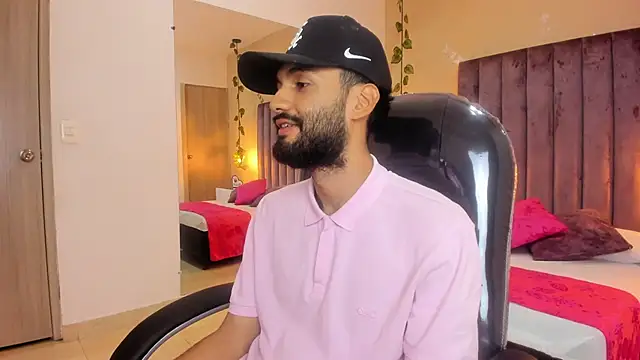 Snapshot of Ryan_Jackson_ chatting on 11.02.25 Ryan Jackson online show from 11.02.25