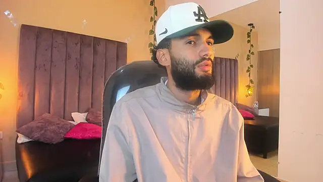 Snapshot of Ryan_Jackson_ chatting on 11.17.25 Ryan Jackson online show from 11.17.25