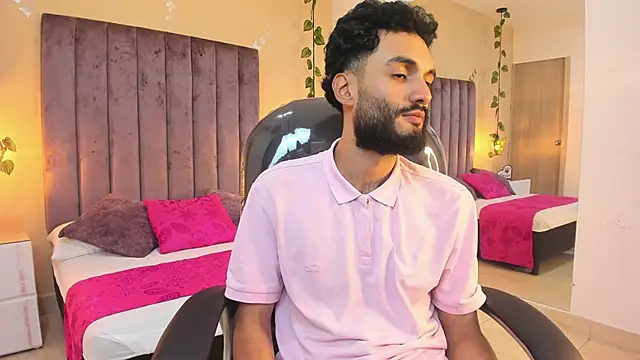 Snapshot of Ryan_Jackson_ chatting on 11.23.25 Ryan Jackson online show from 11.23.25