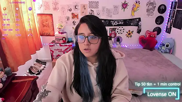 Cherry blush  online show from 05.11.26