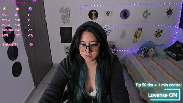 Snapshot of Cherry_blush_ chatting on 06.19.26 Cherry blush online show from 06.19.26
