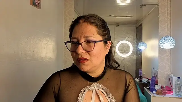 scarlett widow  online show from 07.20.26