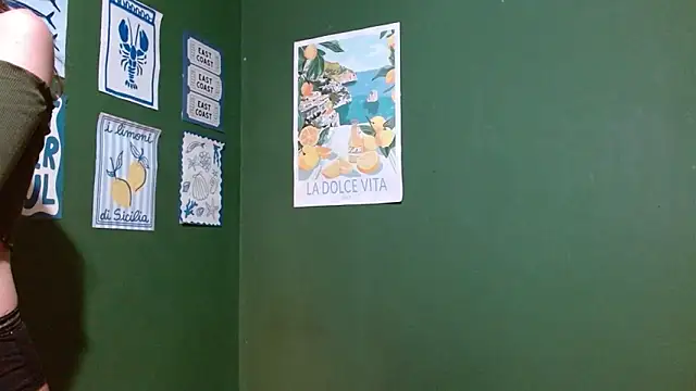 Roxiehood online show from 02.03.26