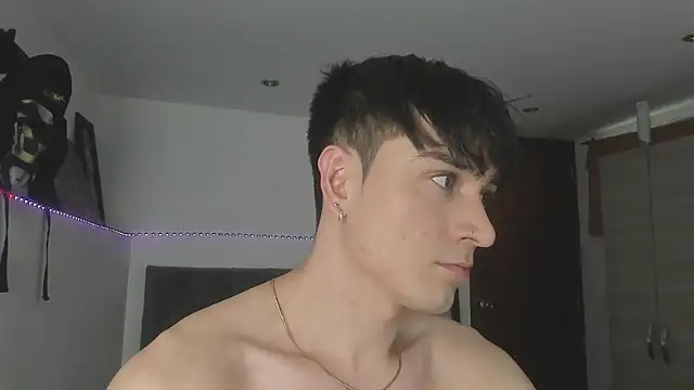 Snapshot of stevve_14 chatting on 11.27.25 stevve 14 online show from 11.27.25