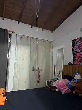 Snapshot of YunoRose_ chatting on 05.19.26 YunoRose online show from 05.19.26