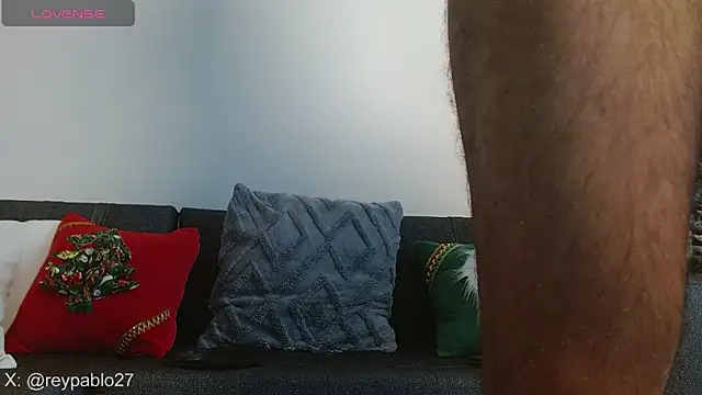 ReyPablo1 online show from 12.18.25