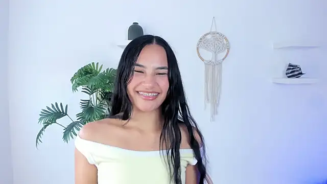 emily yeon online show from 12.13.25