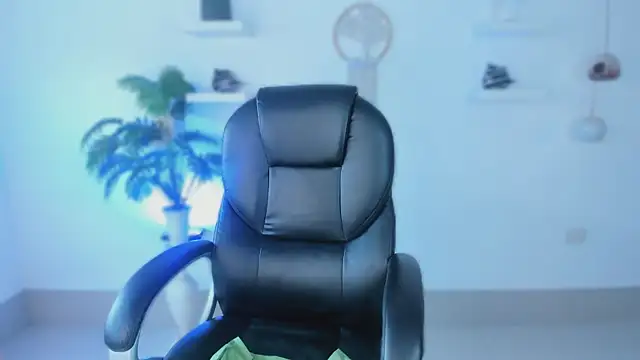 emily yeon online show from 01.09.26