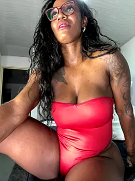 Snapshot of Bustykeyla chatting on 09.28.25 Bustykeyla online show from 09.28.25