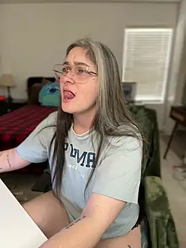 Snapshot of Alix_Valentine chatting on 02.12.26 Alix Valentine online show from 02.12.26