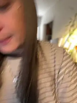 Alix Valentine online show from 04.19.26