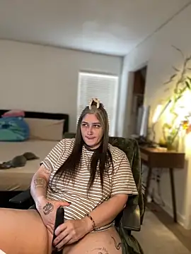 Alix Valentine online show from 04.19.26