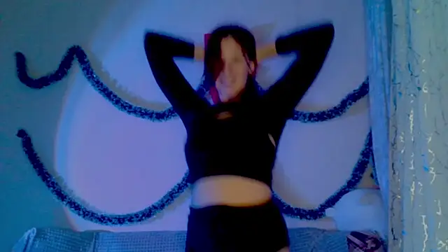 Lily Ember online show from 01.15.26