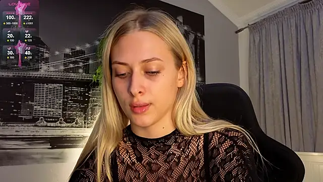 Snapshot of ChristyMarshall chatting on 09.26.25 ChristyMarshall online show from 09.26.25