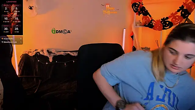 Snapshot of inga_gree chatting on 10.25.25 inga gree online show from 10.25.25