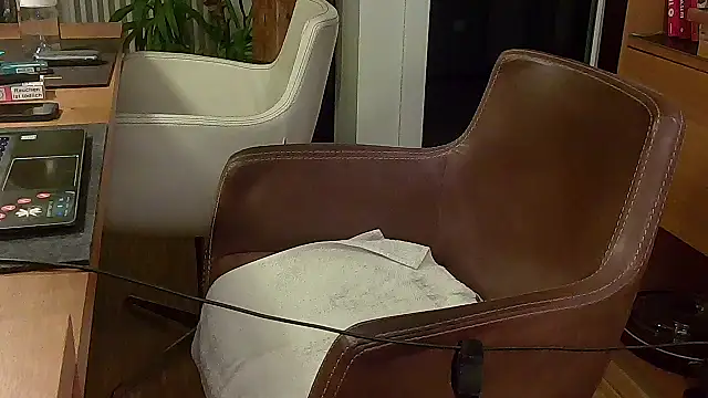 Unique X perience online show from 10.05.25