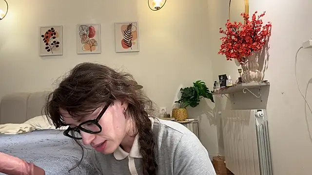 Kelly Berry   online show from 06.28.26