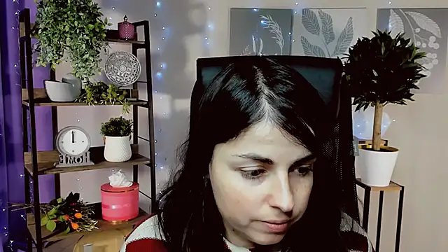 MartaEdams online show from 01.12.26